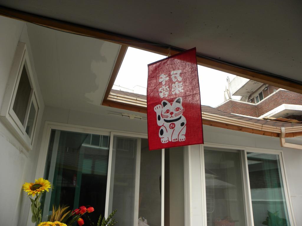 Kame House Hotel Seoul Bagian luar foto